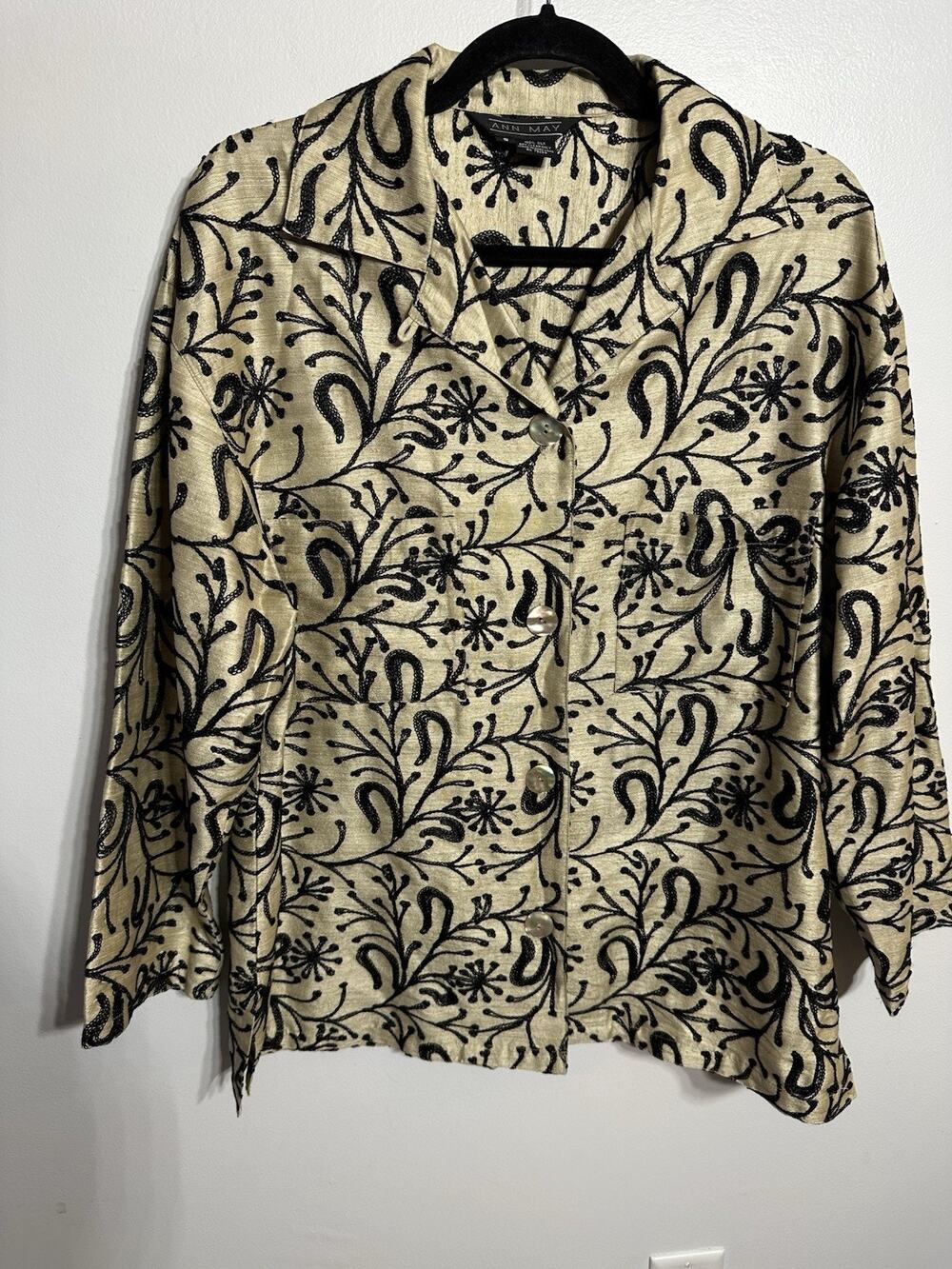 Ann May 100% Silk Blouse Size Small Tan Black Floral Embroidery ButtonUp Vintage